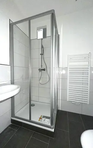 2 Zimmer Wohnung mit 45 m² in Krefeld – Bild 2