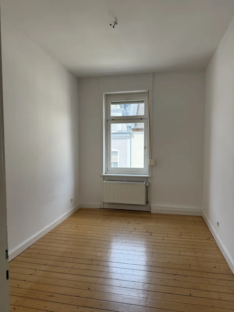 2 Zimmer Wohnung mit 65 m² in Wiesbaden – Bild 2