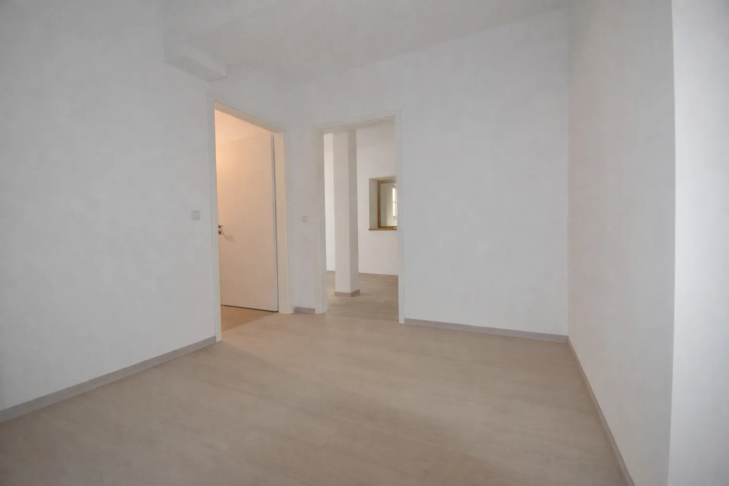 4 Zimmer Wohnung mit 162 m² in Halle (Saale) – Bild 4