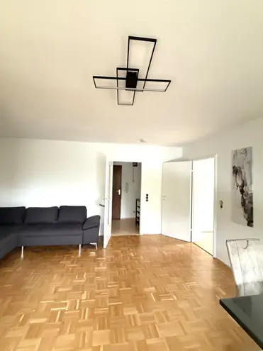4 Zimmer Wohnung mit 80 m² in Stuttgart – Bild 2
