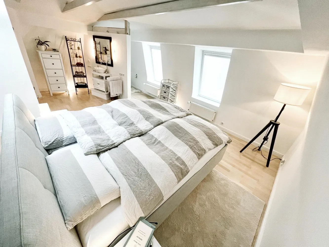 7 Zimmer Haus mit 240 m² in Hamburg – Bild 1