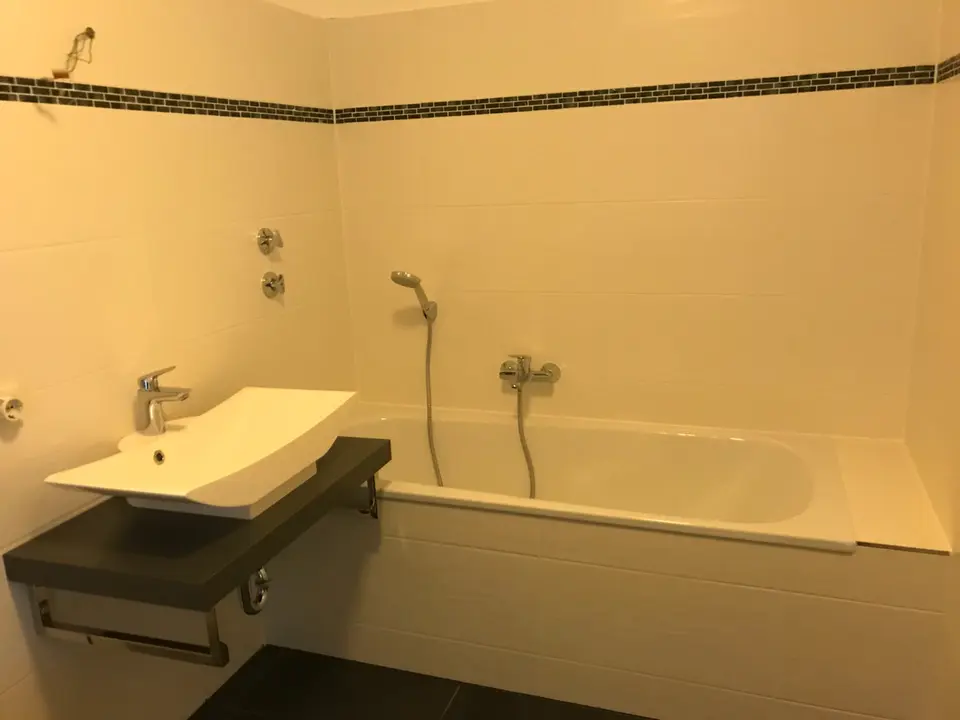 7 Zimmer Haus mit 150 m² in Wiesbaden – Bild 10