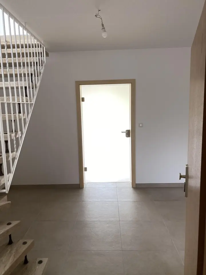 5 Zimmer Wohnung mit 149 m² in Rodgau – Bild 2