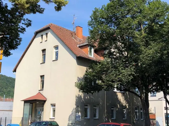 5 Zimmer Wohnung mit 140 m² in Marburg – Bild 1