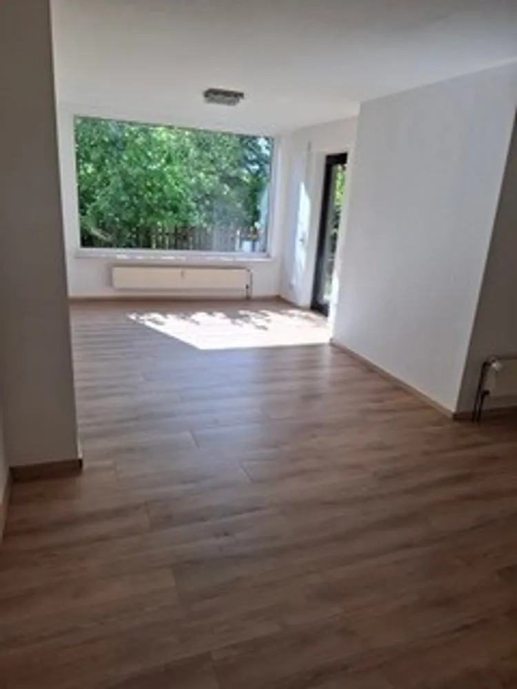 2 Zimmer Wohnung mit 71 m² in Wuppertal – Bild 2