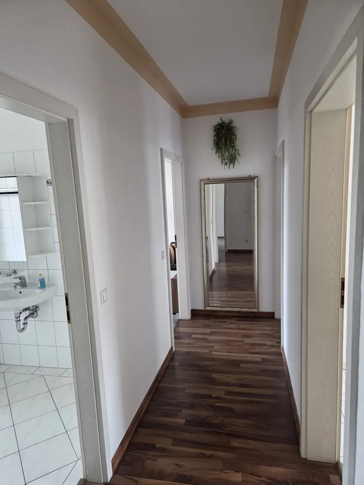 4 Zimmer Wohnung mit 104 m² in Gera – Bild 2