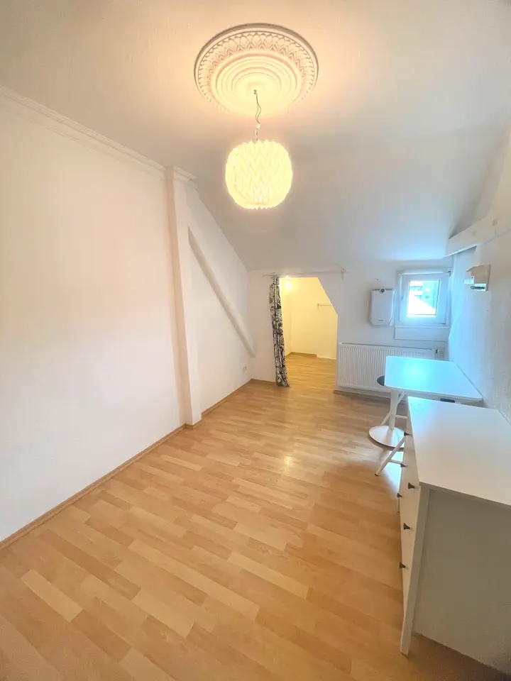 WG-Zimmer mit 75 m² in Frankfurt am Main – Bild 3