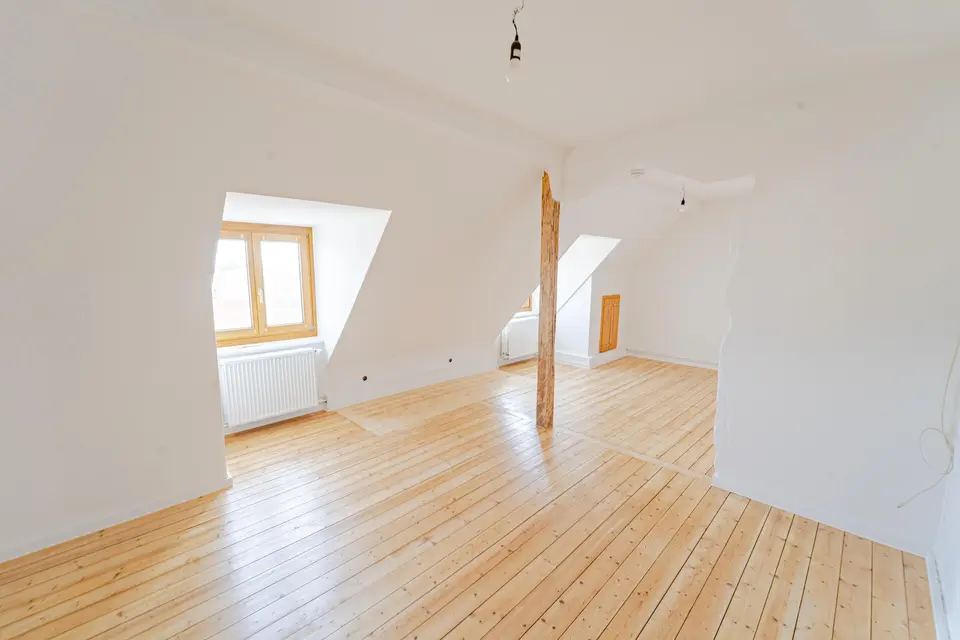 4 Zimmer Wohnung mit 110 m² in Lübeck – Bild 2