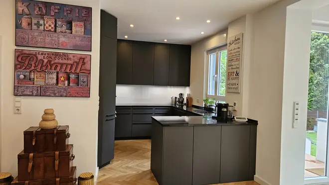 7 Zimmer Haus mit 211 m² in Frankfurt am Main – Bild 2