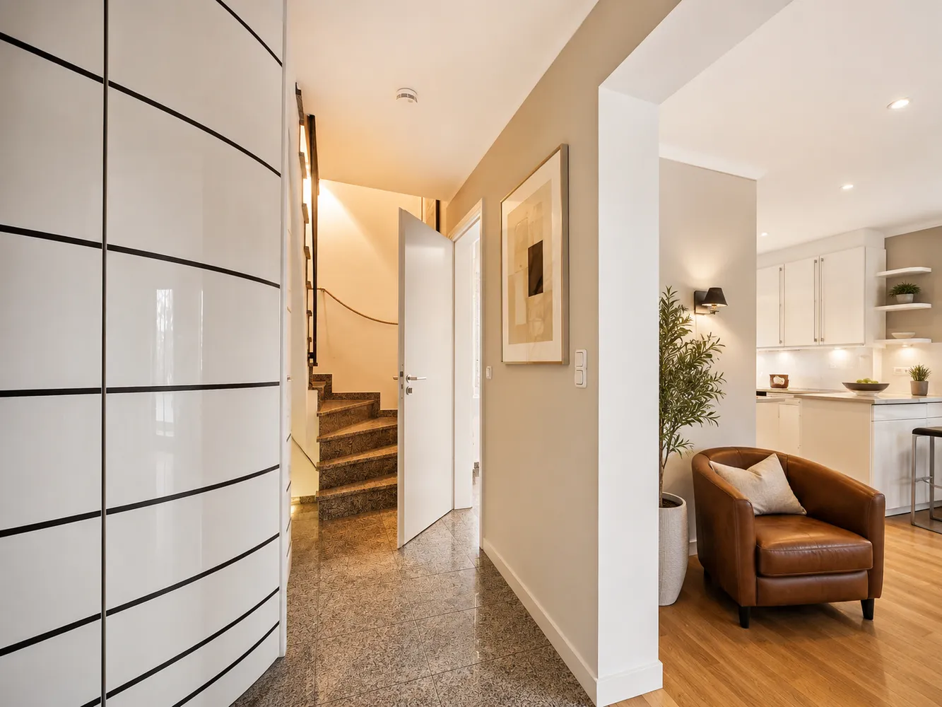4 Zimmer Wohnung mit 104 m² in München – Bild 7