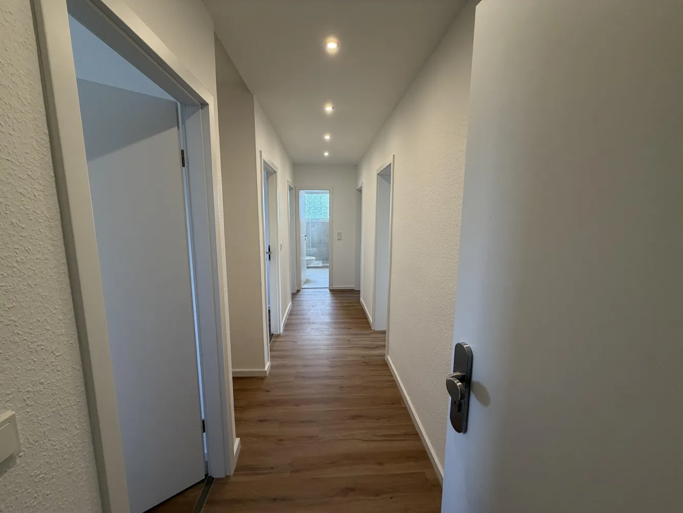 4 Zimmer Wohnung mit 70 m² in Wiesbaden – Bild 1