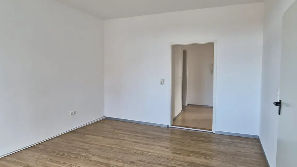 2 Zimmer Wohnung mit 59 m² in Schwerin – Bild 2
