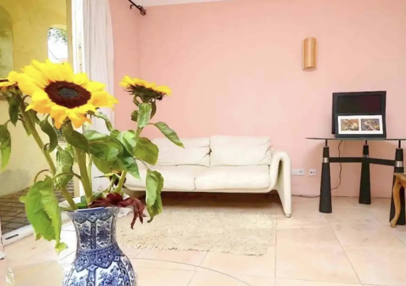 1 Zimmer Wohnung mit 30 m² in Wiesbaden – Bild 1