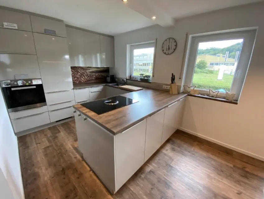 9 Zimmer Wohnung mit 180 m² in Lörrach – Bild 4