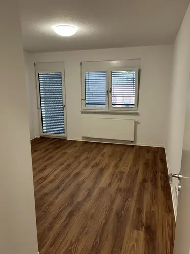 5 Zimmer Wohnung mit 164 m² in Wiesbaden – Bild 1