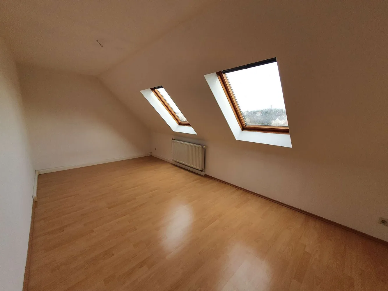 2 Zimmer Wohnung mit 62 m² in Plauen – Bild 2