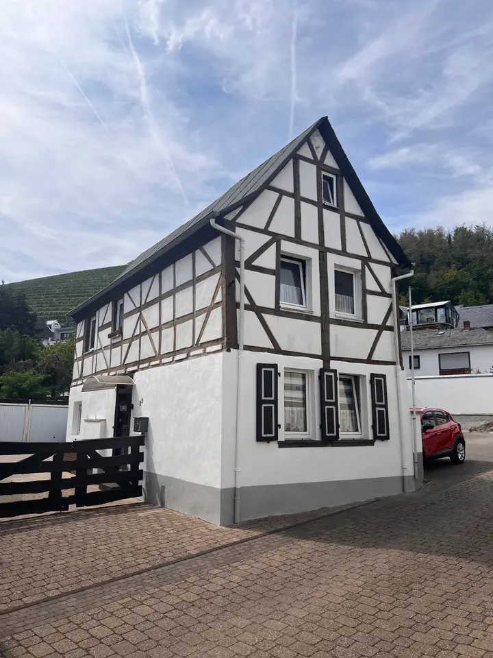 4 Zimmer Wohnung mit 75 m² in Koblenz – Bild 1
