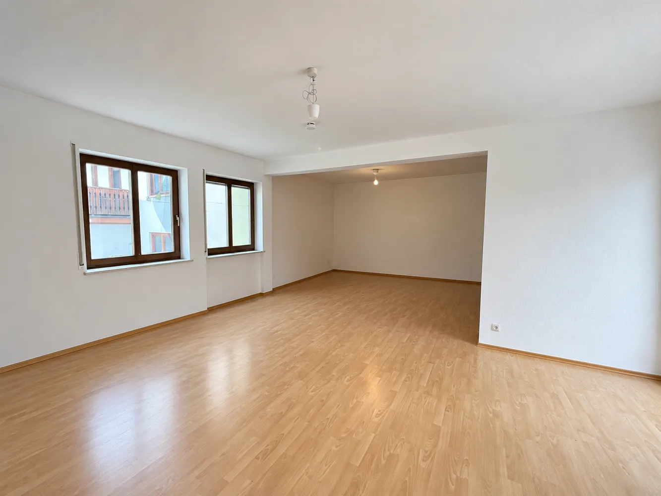 4 Zimmer Wohnung mit 112 m² in Wiesbaden – Bild 1