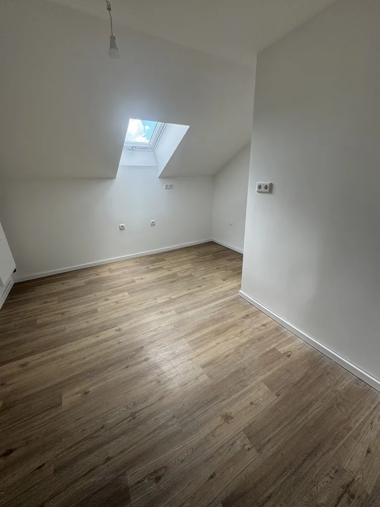 3 Zimmer Wohnung mit 80 m² in Würzburg – Bild 2