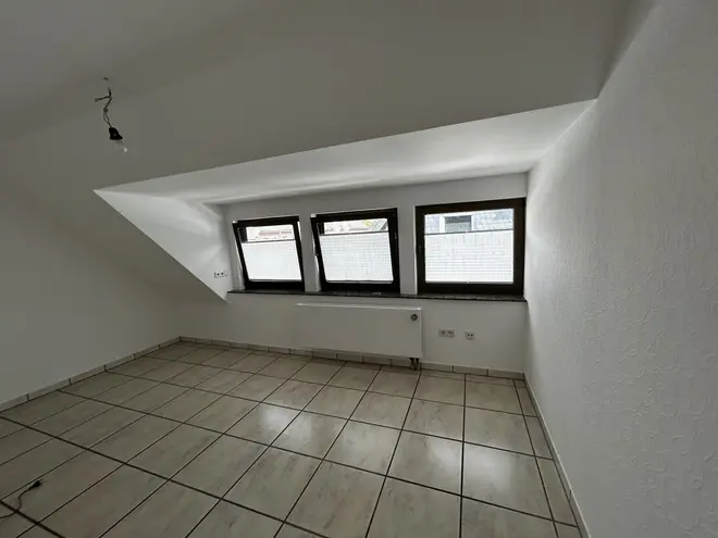 3 Zimmer Wohnung mit 100 m² in Leverkusen – Bild 4
