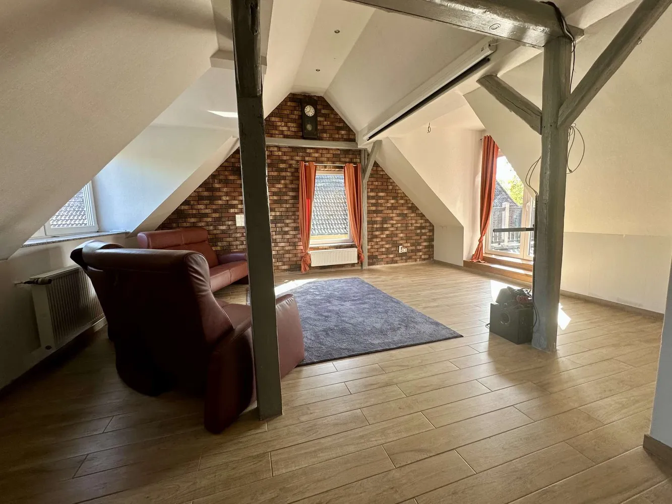 4 Zimmer Wohnung mit 120 m² in Garbsen – Bild 2