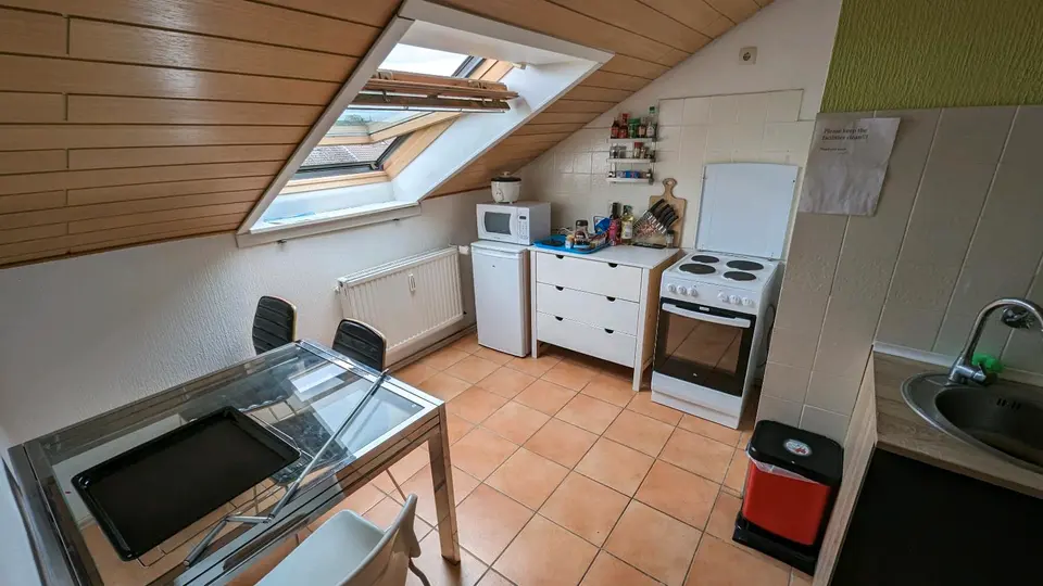 WG-Zimmer mit 16 m² in Ludwigshafen – Bild 2