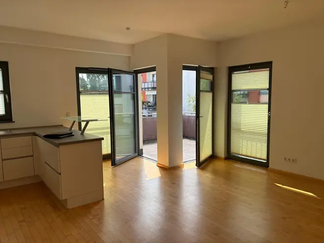 3 Zimmer Wohnung mit 105 m² in Rostock – Bild 2