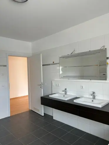 3 Zimmer Wohnung mit 105 m² in Rostock – Bild 8