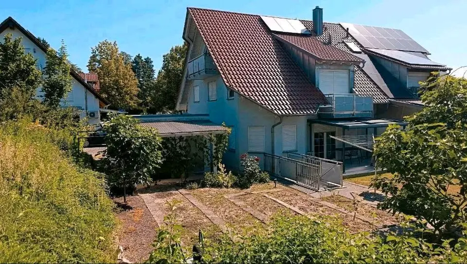 8 Zimmer Haus mit 250 m² in Freiburg im Breisgau – Bild 4