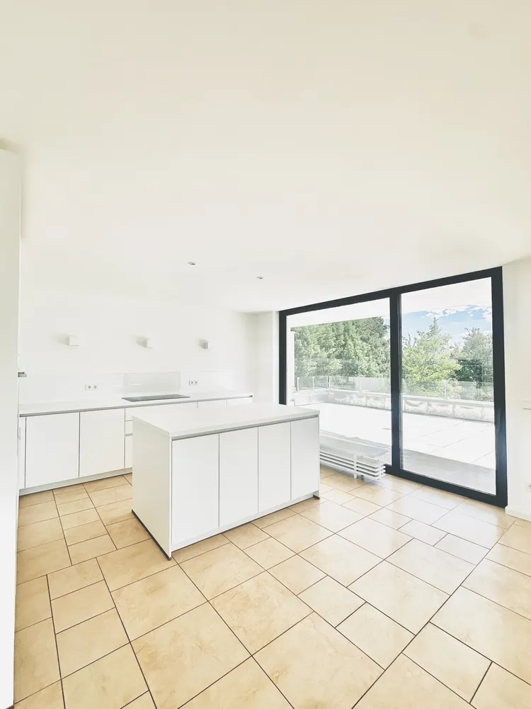 4 Zimmer Wohnung mit 165 m² in Tübingen – Bild 2