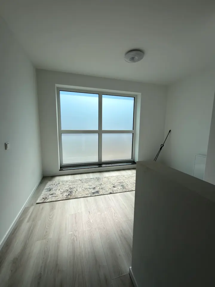 4 Zimmer Wohnung mit 180 m² in Düren – Bild 1