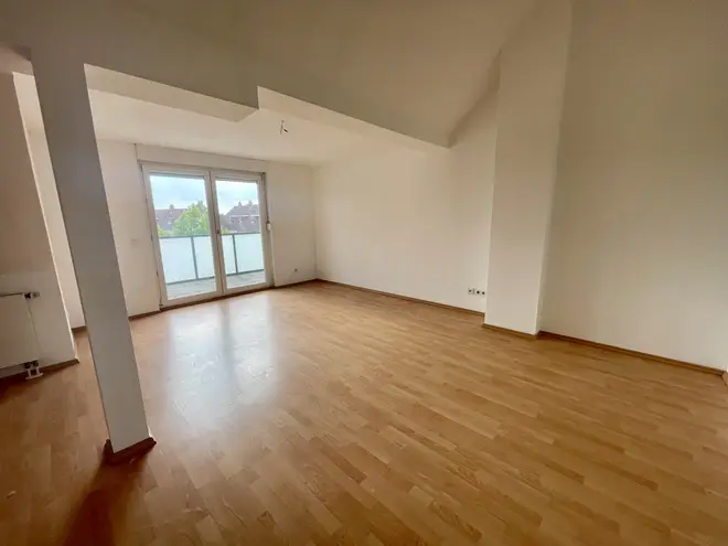 4 Zimmer Wohnung mit 103 m² in Rüsselsheim am Main – Bild 1