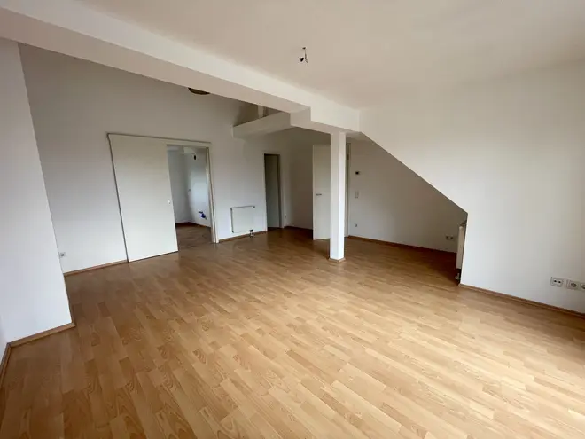 4 Zimmer Wohnung mit 103 m² in Rüsselsheim am Main – Bild 2