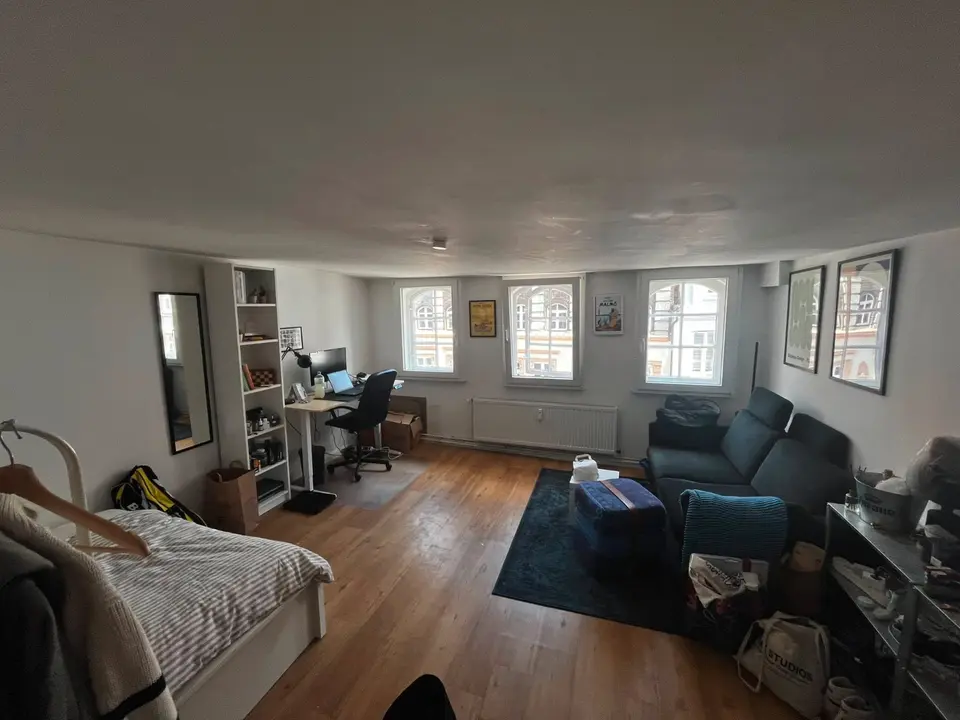 6 Zimmer Wohnung mit 117 m² in Lüneburg – Bild 1