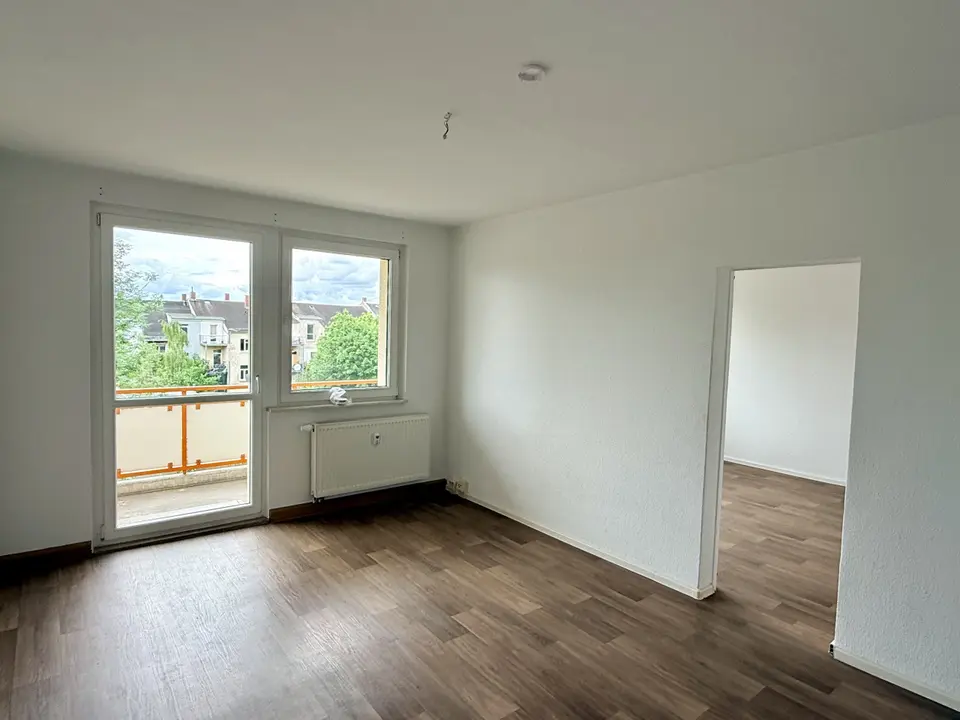 2 Zimmer Wohnung mit 48 m² in Plauen – Bild 1