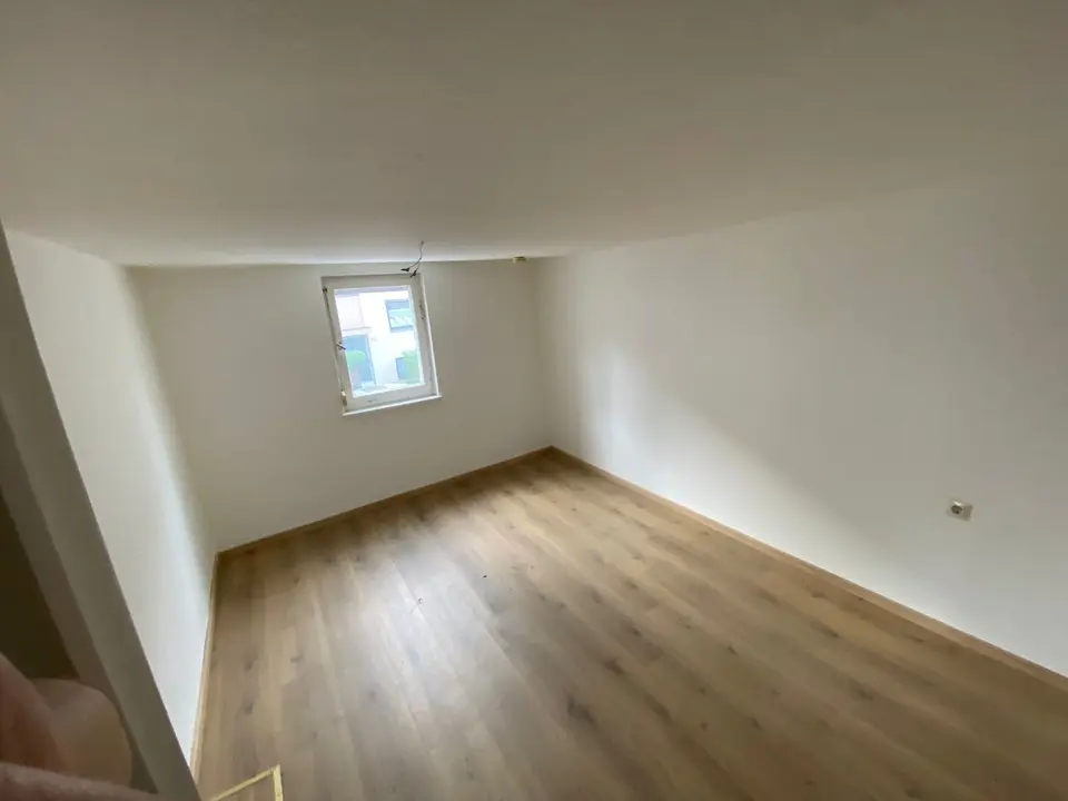 3 Zimmer Haus mit 100 m² in Fellbach – Bild 4