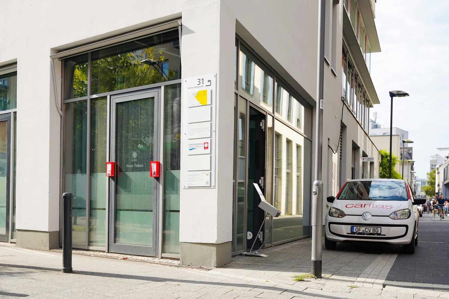 13 Zimmer Wohnung mit 425 m² in Offenbach am Main – Bild 2