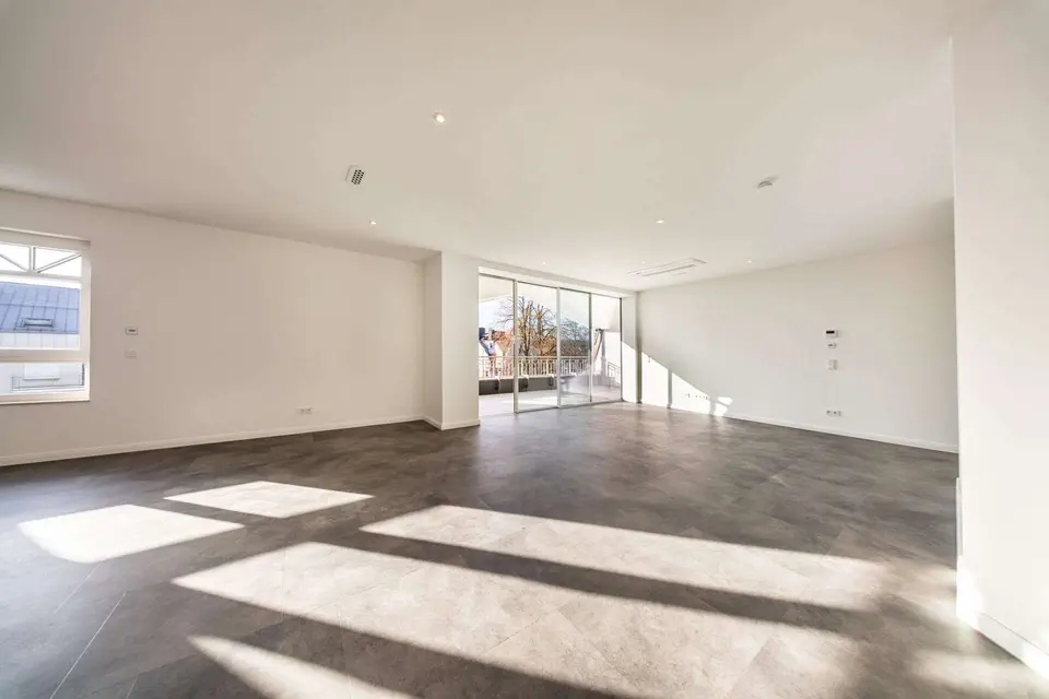 6 Zimmer Wohnung mit 335 m² in Hildesheim – Bild 1