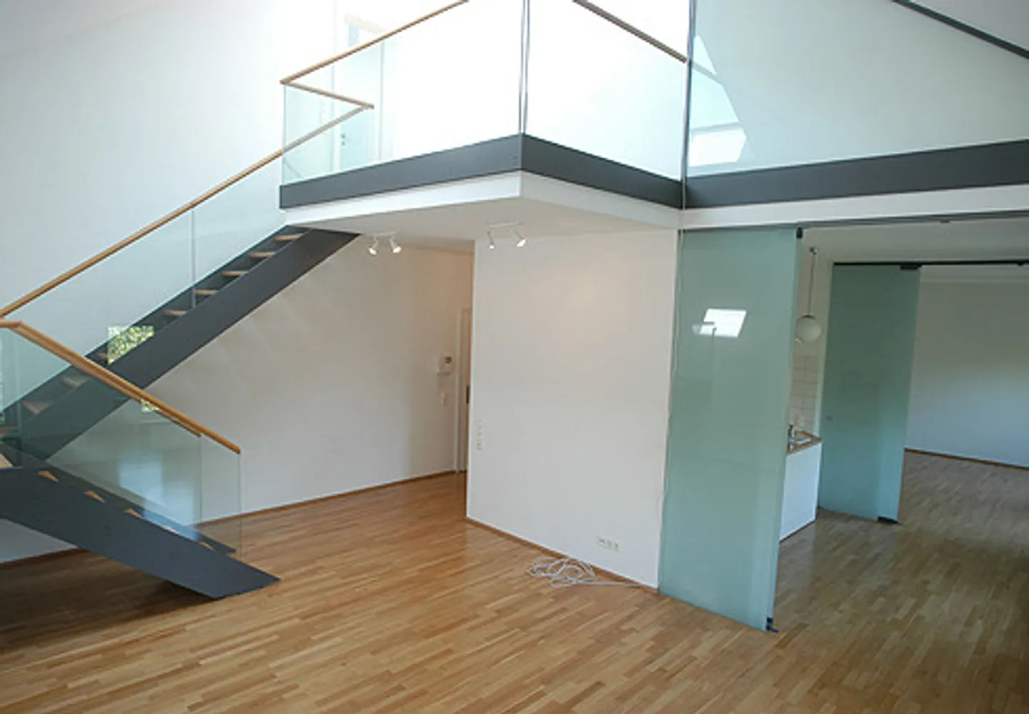 4 Zimmer Wohnung mit 134 m² in Frankfurt am Main – Bild 2