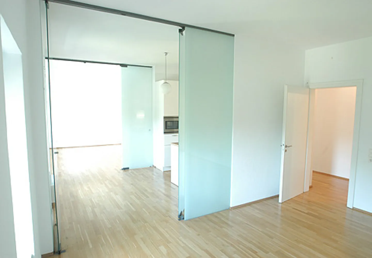 4 Zimmer Wohnung mit 134 m² in Frankfurt am Main – Bild 3