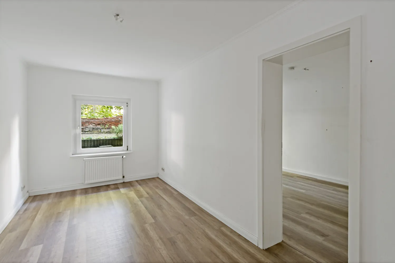 4 Zimmer Wohnung mit 92 m² in Halle (Saale) – Bild 1