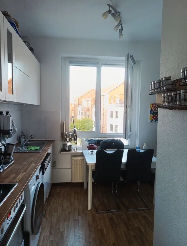 2 Zimmer Wohnung mit 65 m² in Bonn – Bild 2