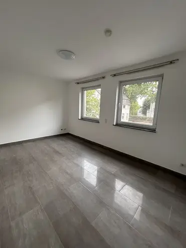 4 Zimmer Wohnung mit 131 m² in Wiesbaden – Bild 2