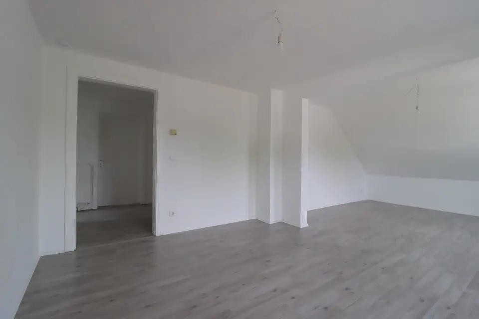 4 Zimmer Wohnung mit 95 m² in Herne – Bild 2