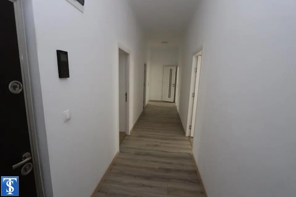 3 Zimmer Wohnung mit 120 m² in Plauen – Bild 10