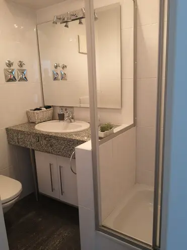 1 Zimmer Wohnung mit 35 m² in Köln – Bild 11