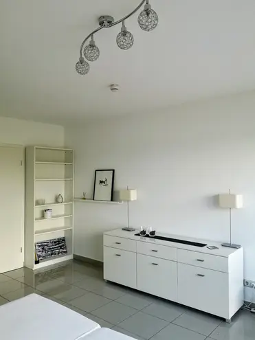 1 Zimmer Wohnung mit 35 m² in Köln – Bild 9