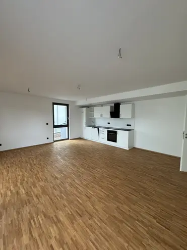 2 Zimmer Wohnung mit 67 m² in Dresden – Bild 2