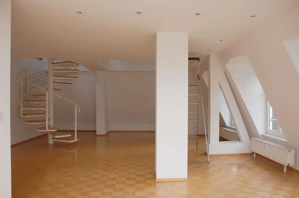 4 Zimmer Wohnung mit 165 m² in Frankfurt (Oder) – Bild 2