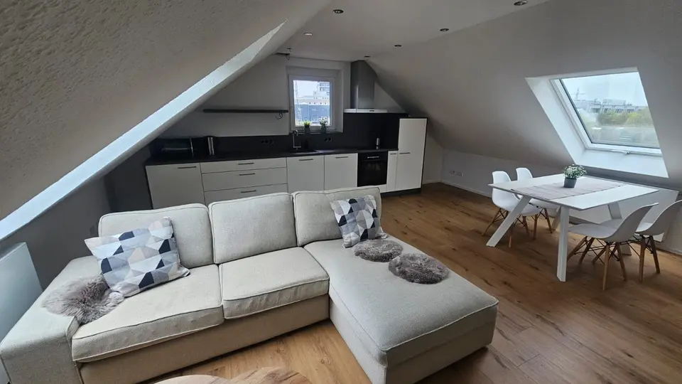 WG-Zimmer mit 70 m² in Stuttgart – Bild 1